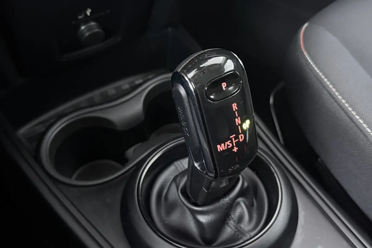 1.5 One Essential (NAVIGATIE, CARPLAY, PDC, LED, STUURBEDIENING, 1e EIGENAAR, DEALER ONDERHOUDEN)