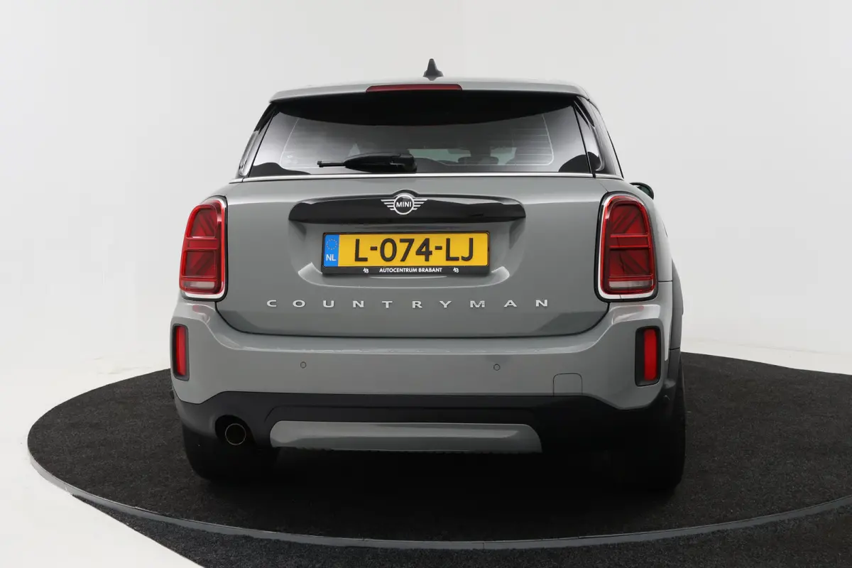 1.5 One Essential (NAVIGATIE, CARPLAY, PDC, LED, STUURBEDIENING, 1e EIGENAAR, DEALER ONDERHOUDEN)