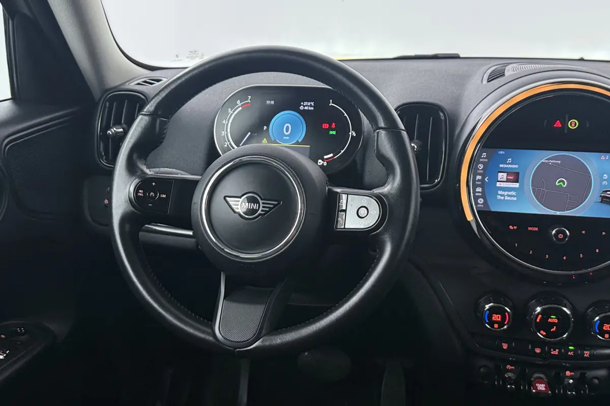 1.5 One Essential (NAVIGATIE, CARPLAY, PDC, LED, STUURBEDIENING, 1e EIGENAAR, DEALER ONDERHOUDEN)