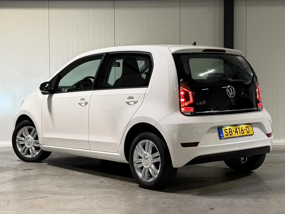 Up! 1.0 BMT high Airco Cruise Parkeersensoren