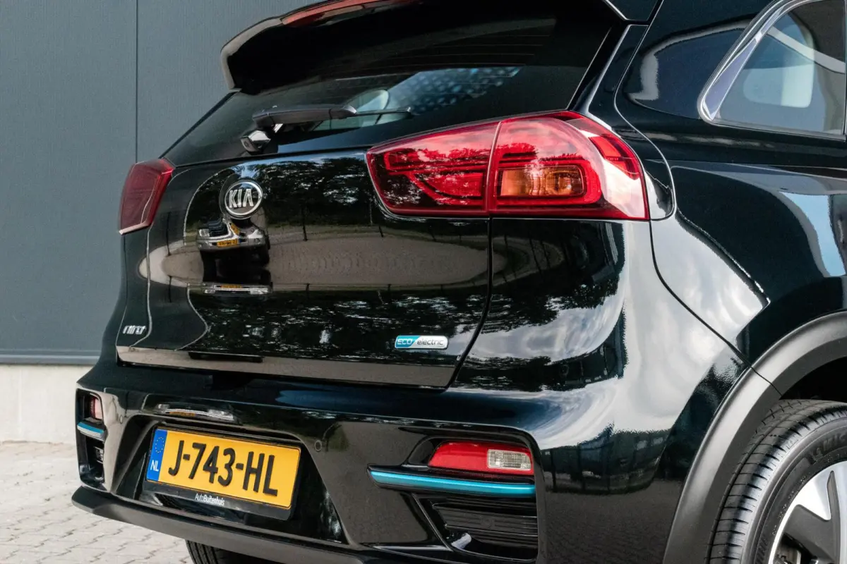 ExecutiveLine 64 kWh|96% SOH|3-FASE|STOEL-STUUR VERWARMD|ADAPT. CRUISE|CAMERA|KEYLESS