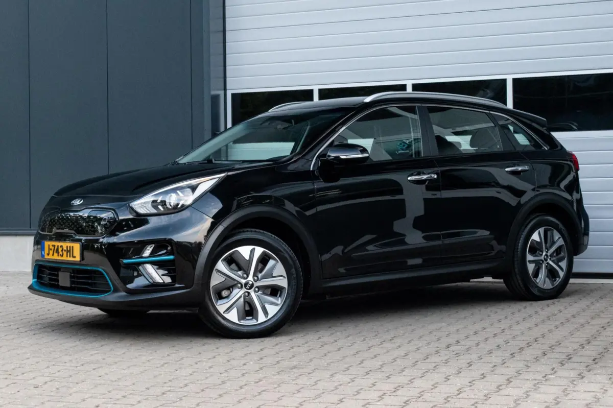 ExecutiveLine 64 kWh|96% SOH|3-FASE|STOEL-STUUR VERWARMD|ADAPT. CRUISE|CAMERA|KEYLESS