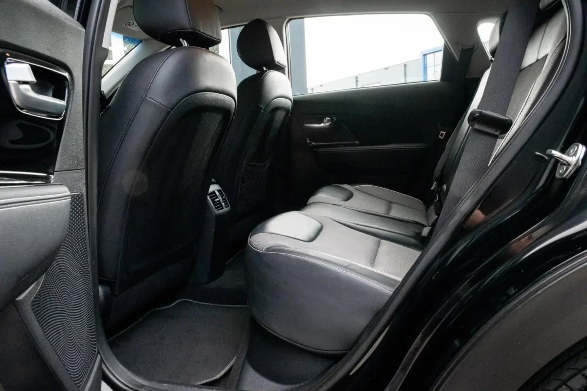 ExecutiveLine 64 kWh|96% SOH|3-FASE|STOEL-STUUR VERWARMD|ADAPT. CRUISE|CAMERA|KEYLESS