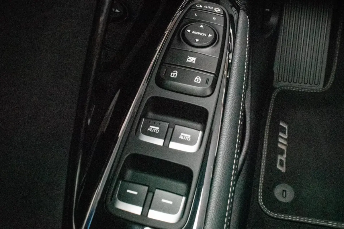 ExecutiveLine 64 kWh|96% SOH|3-FASE|STOEL-STUUR VERWARMD|ADAPT. CRUISE|CAMERA|KEYLESS