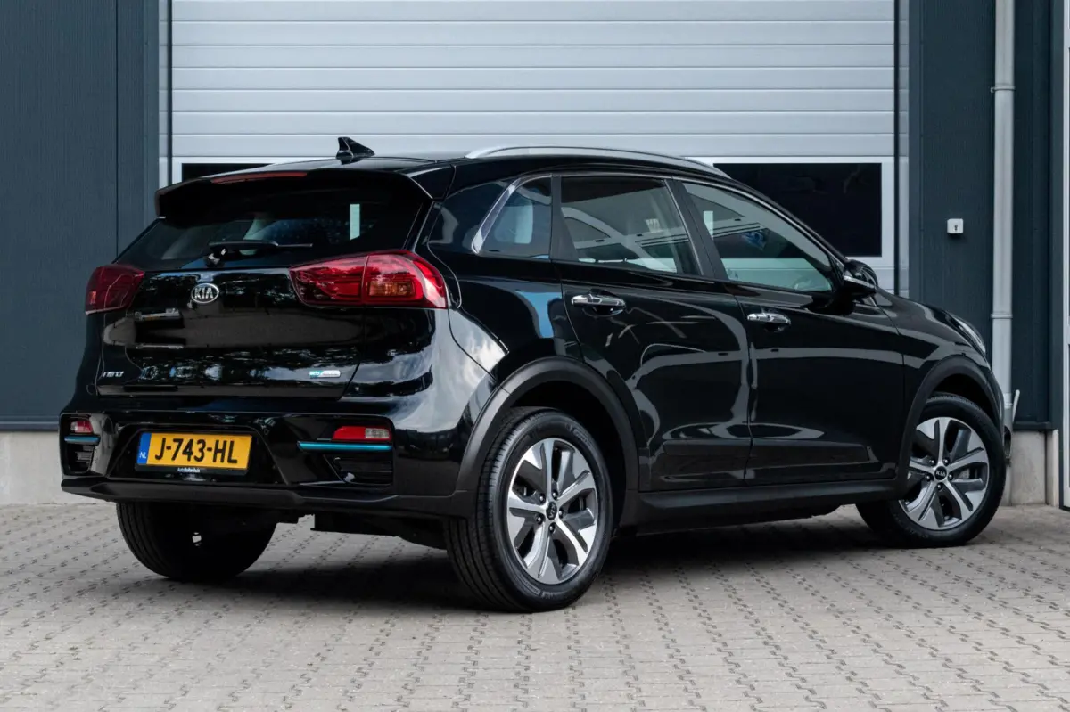 ExecutiveLine 64 kWh|96% SOH|3-FASE|STOEL-STUUR VERWARMD|ADAPT. CRUISE|CAMERA|KEYLESS