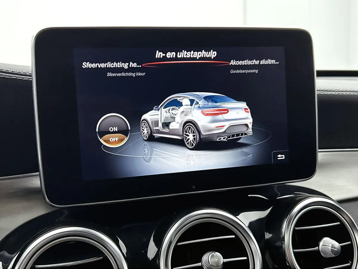 AMG 63 S 4MATIC+ | PANORAMADAK | 360 CAMERA | BURMESTER | MEMORY | STOELVERWARMING | TREKHAAK | LEDEREN BEKLEDING | ELEKTRISCHE KOFFERKLEP |