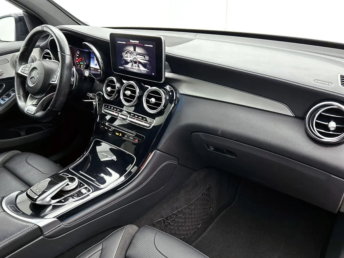 AMG 63 S 4MATIC+ | PANORAMADAK | 360 CAMERA | BURMESTER | MEMORY | STOELVERWARMING | TREKHAAK | LEDEREN BEKLEDING | ELEKTRISCHE KOFFERKLEP |