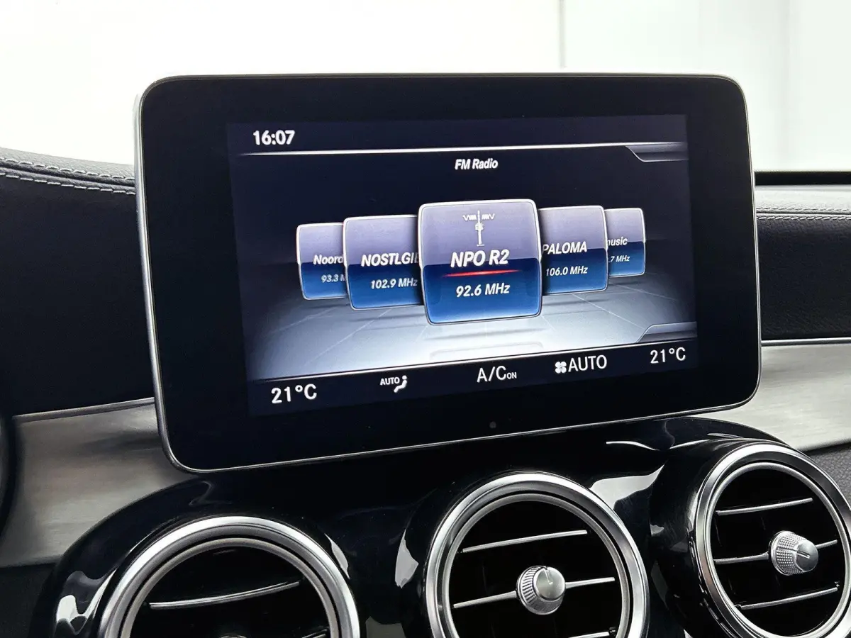 AMG 63 S 4MATIC+ | PANORAMADAK | 360 CAMERA | BURMESTER | MEMORY | STOELVERWARMING | TREKHAAK | LEDEREN BEKLEDING | ELEKTRISCHE KOFFERKLEP |