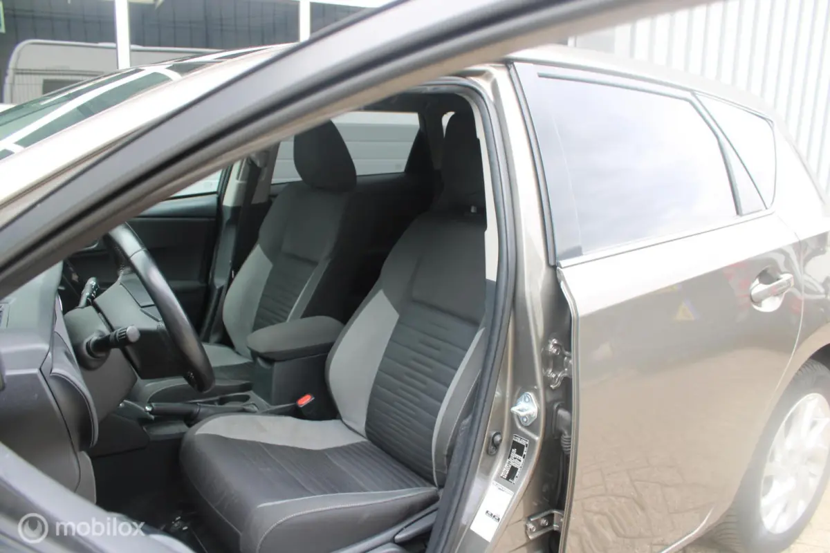 1.8 Hybrid Trend NL Auto | 1e Eigenaar | Panoramadak | Navigatie.