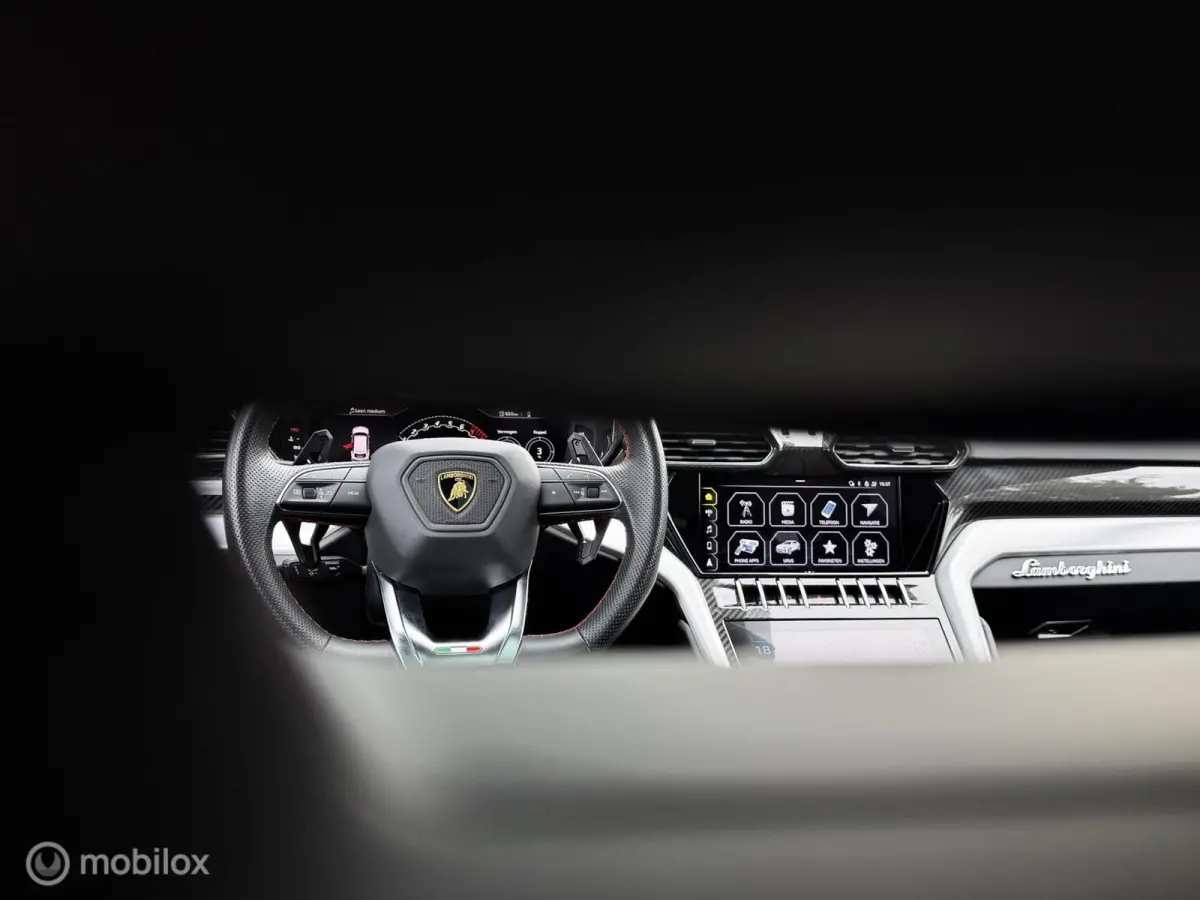 4.0 V8 |Pano|Massage|B&O Advanced|Koeling