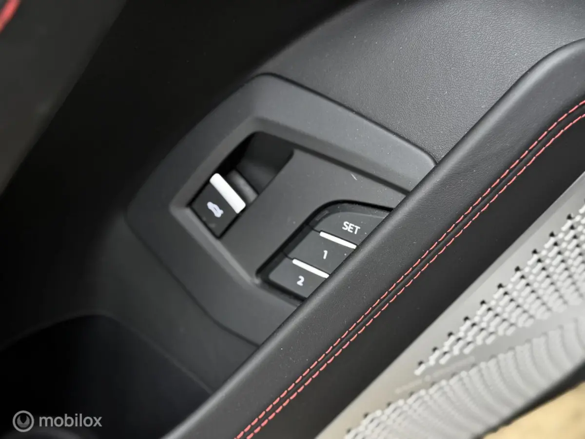 4.0 V8 |Pano|Massage|B&O Advanced|Koeling