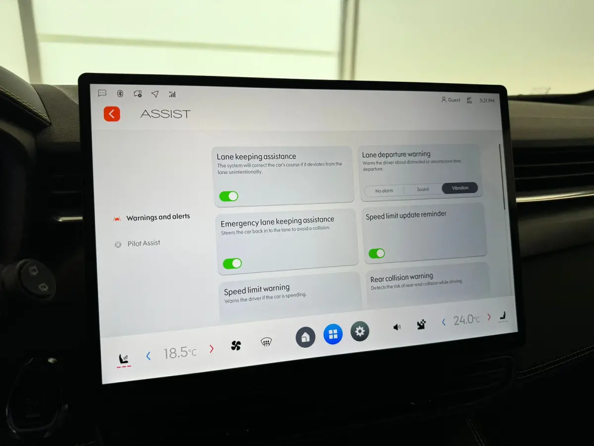 1.5 More | Afwijkende dakkleur | Alarmsysteem | Apple Carplay/Android Auto|telefoonintegratie premium