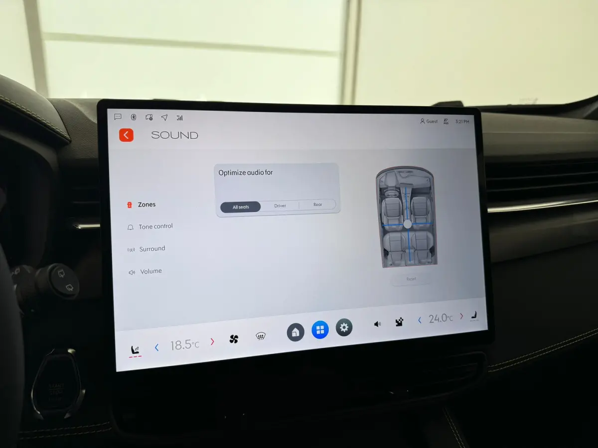 1.5 More | Afwijkende dakkleur | Alarmsysteem | Apple Carplay/Android Auto|telefoonintegratie premium