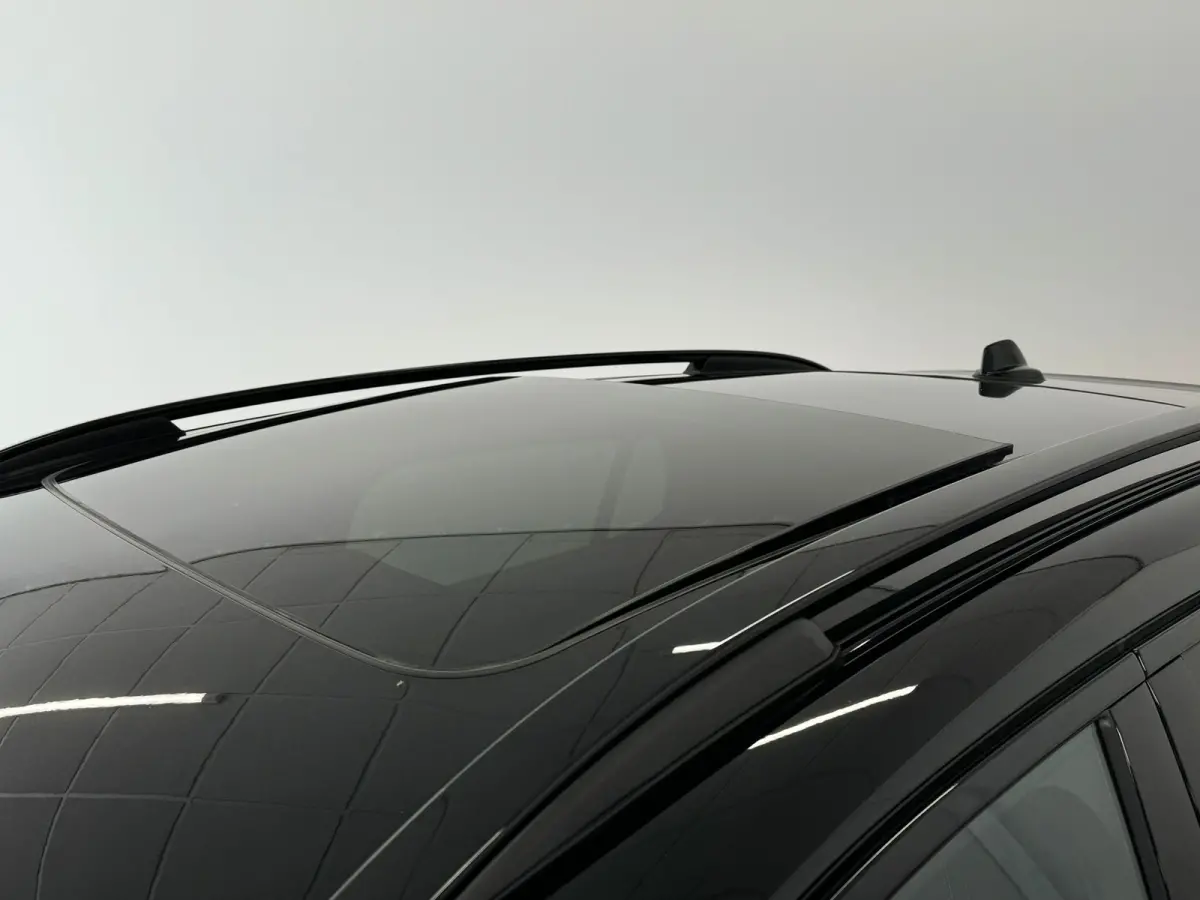 1.5 More | Afwijkende dakkleur | Alarmsysteem | Apple Carplay/Android Auto|telefoonintegratie premium