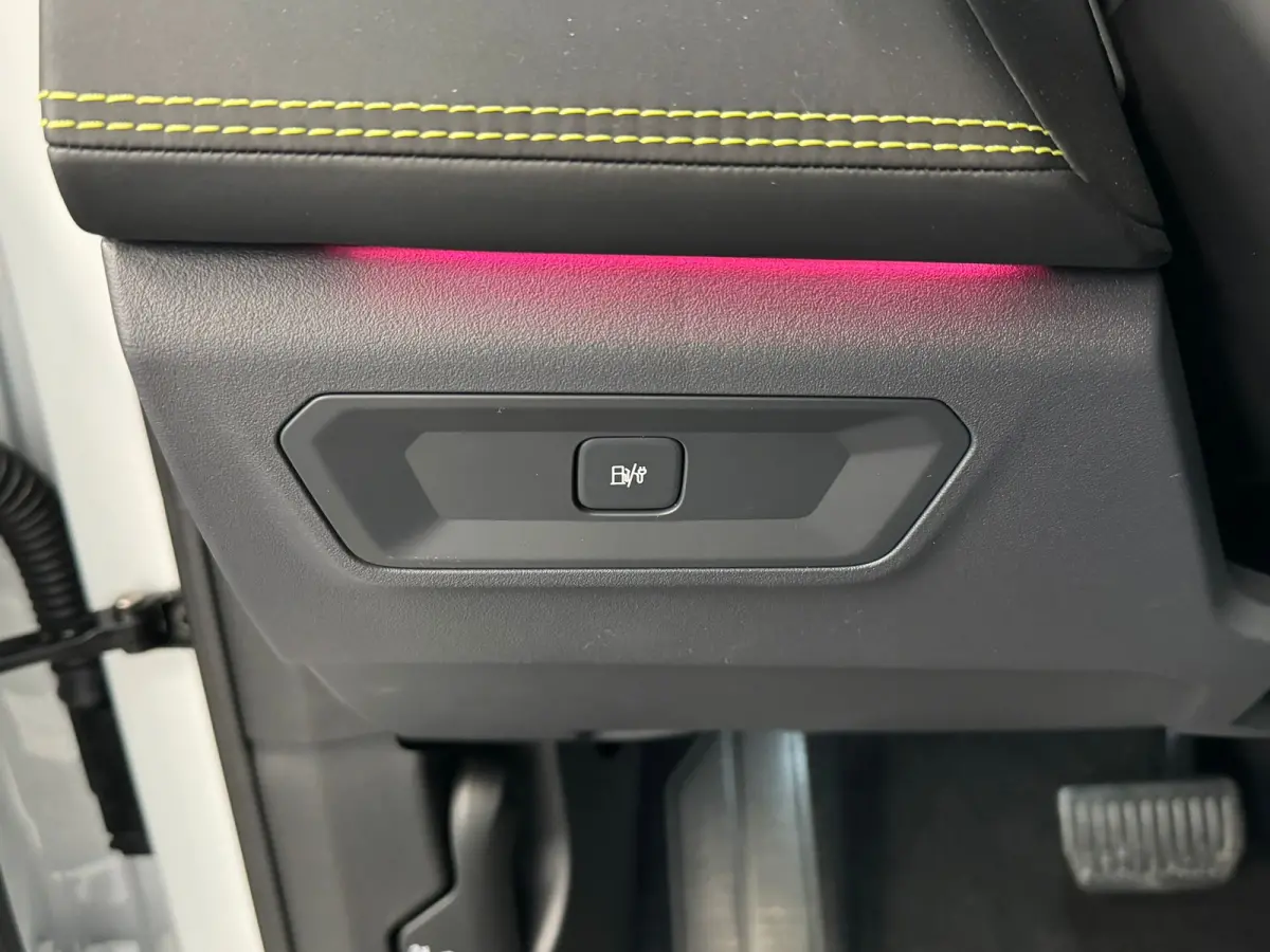 1.5 More | Afwijkende dakkleur | Alarmsysteem | Apple Carplay/Android Auto|telefoonintegratie premium