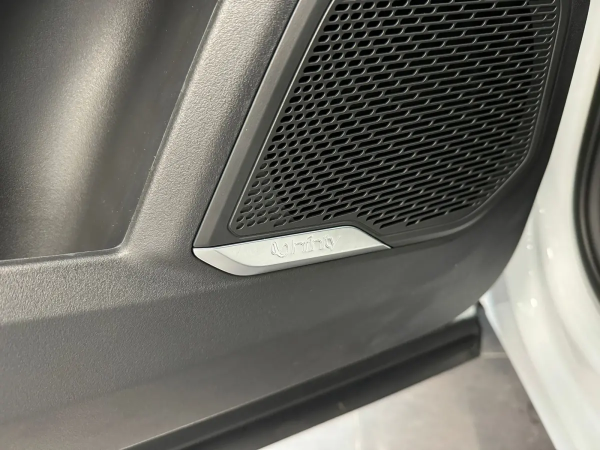 1.5 More | Afwijkende dakkleur | Alarmsysteem | Apple Carplay/Android Auto|telefoonintegratie premium