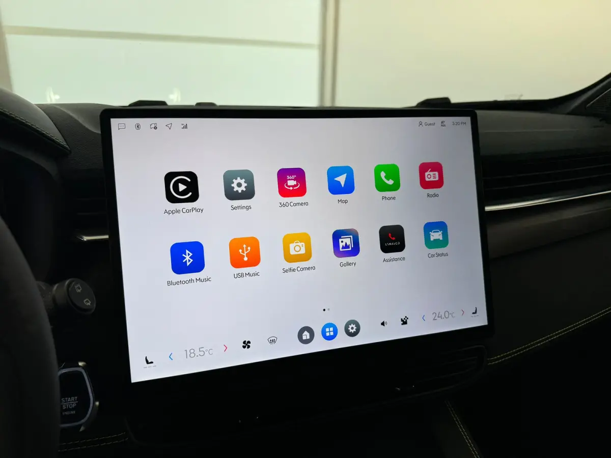 1.5 More | Afwijkende dakkleur | Alarmsysteem | Apple Carplay/Android Auto|telefoonintegratie premium