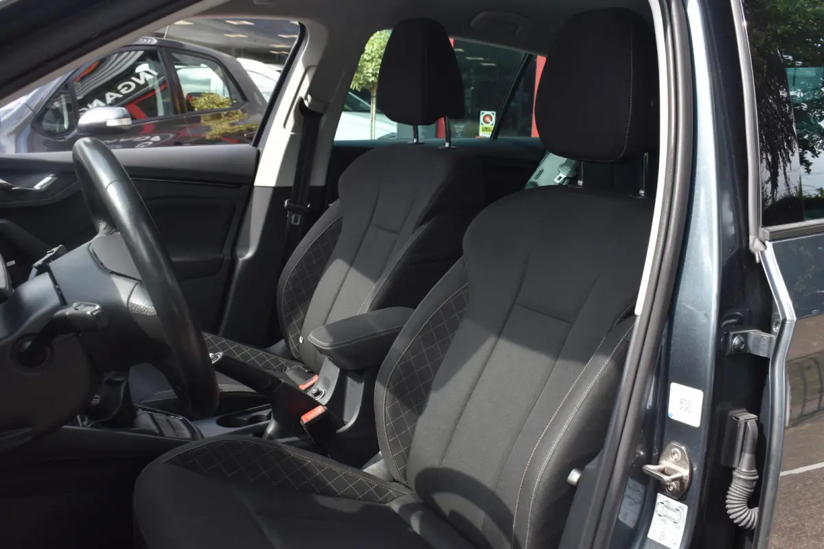 1.0 TSI Ambition Carplay Navigatie | Cruise | Airco | 12 mnd BOVAG garantie | Whatsapp 06-53188999