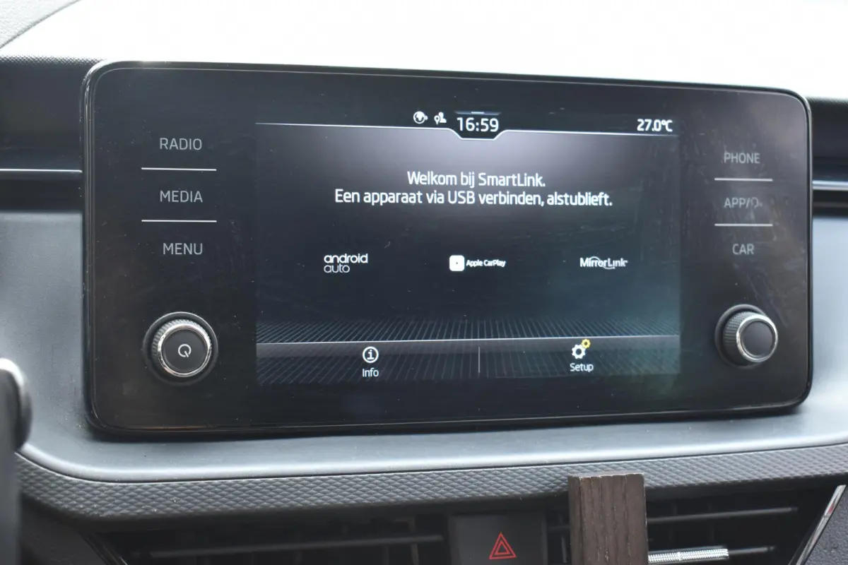 1.0 TSI Ambition Carplay Navigatie | Cruise | Airco | 12 mnd BOVAG garantie | Whatsapp 06-53188999