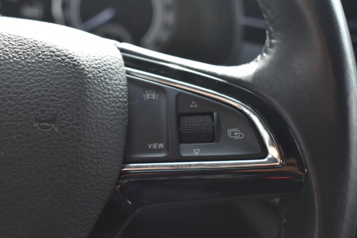 1.0 TSI Ambition Carplay Navigatie | Cruise | Airco | 12 mnd BOVAG garantie | Whatsapp 06-53188999