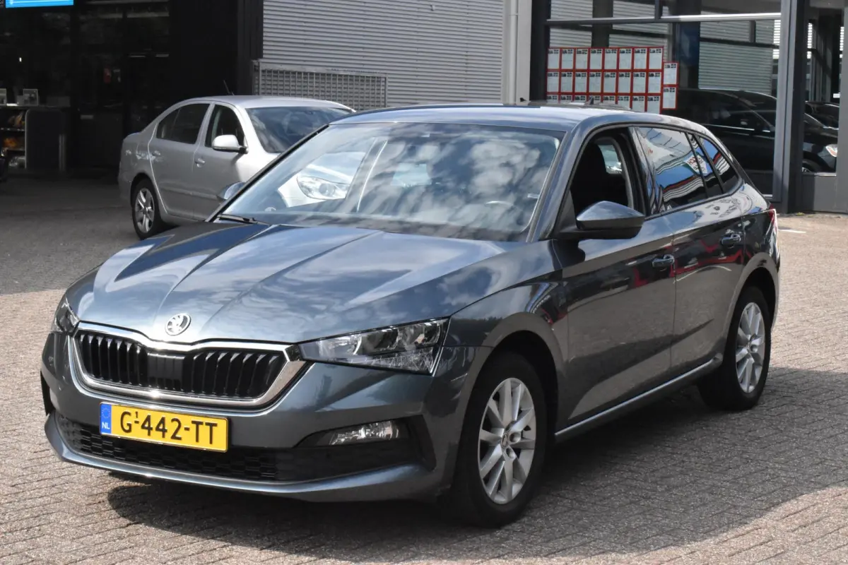 1.0 TSI Ambition Carplay Navigatie | Cruise | Airco | 12 mnd BOVAG garantie | Whatsapp 06-53188999