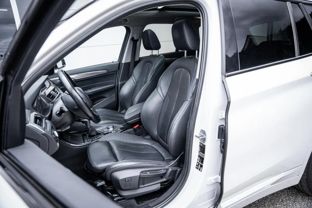 xDrive20i 192pk M-Sport Org.NL|Pano-dak|Leder|HuD|Elek-A.klep|1e-eig.|Dealeronderhouden
