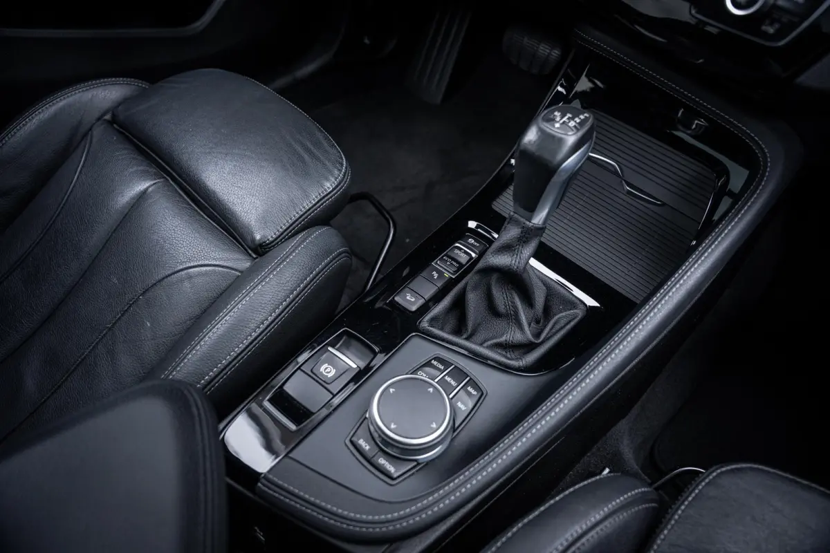 xDrive20i 192pk M-Sport Org.NL|Pano-dak|Leder|HuD|Elek-A.klep|1e-eig.|Dealeronderhouden