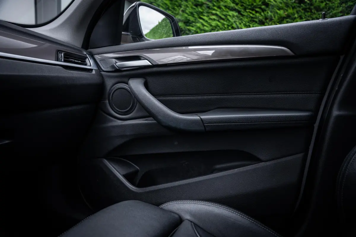xDrive20i 192pk M-Sport Org.NL|Pano-dak|Leder|HuD|Elek-A.klep|1e-eig.|Dealeronderhouden