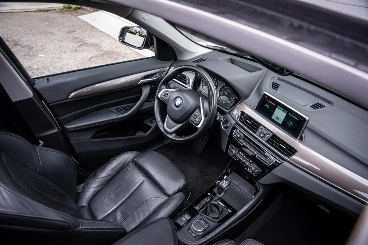 xDrive20i 192pk M-Sport Org.NL|Pano-dak|Leder|HuD|Elek-A.klep|1e-eig.|Dealeronderhouden