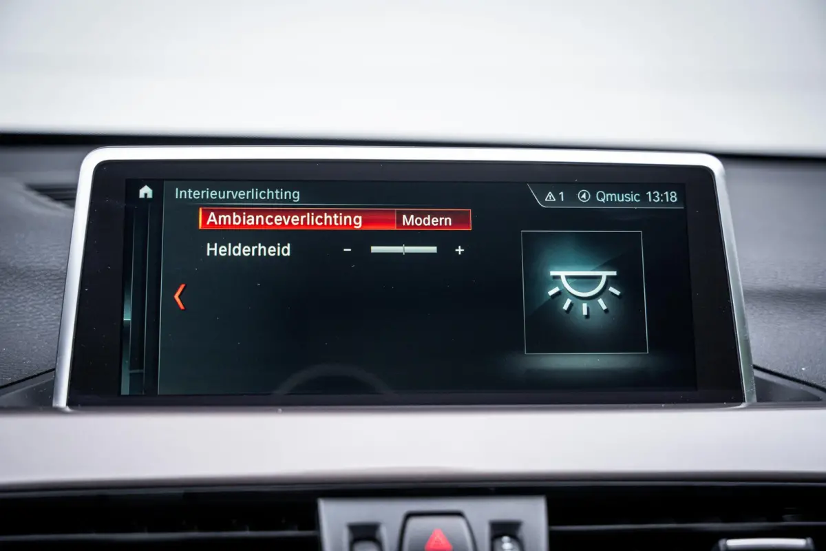 xDrive20i 192pk M-Sport Org.NL|Pano-dak|Leder|HuD|Elek-A.klep|1e-eig.|Dealeronderhouden
