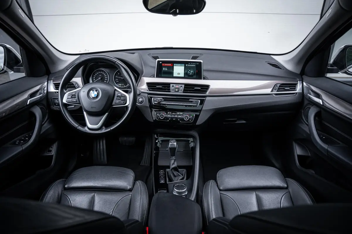 xDrive20i 192pk M-Sport Org.NL|Pano-dak|Leder|HuD|Elek-A.klep|1e-eig.|Dealeronderhouden