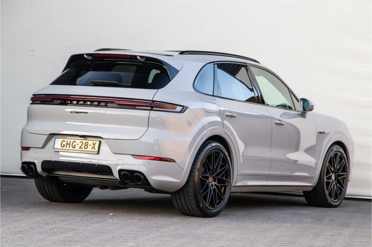 3.0 E-Hybrid Sport-Design, Lederpakket, Passenger Display, Pano, Bose, Adapt. Cruise, Luchtvering