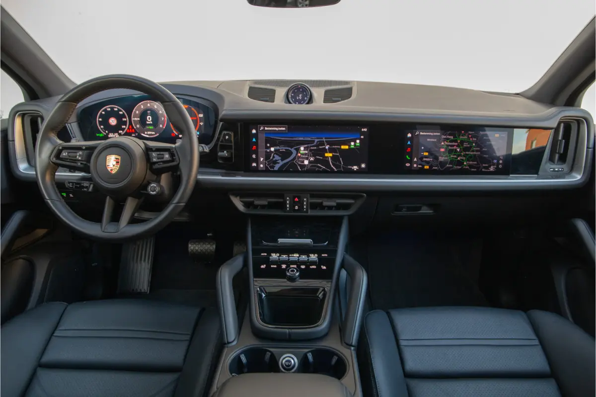 3.0 E-Hybrid Sport-Design, Lederpakket, Passenger Display, Pano, Bose, Adapt. Cruise, Luchtvering