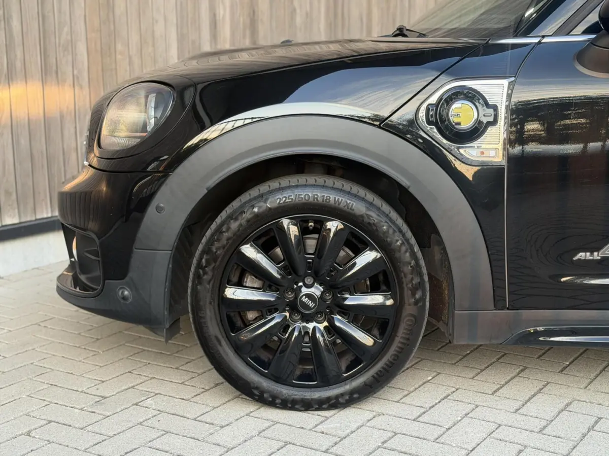 1.5 Cooper 225 pk ALL4 Chili | LEDER | BLACK