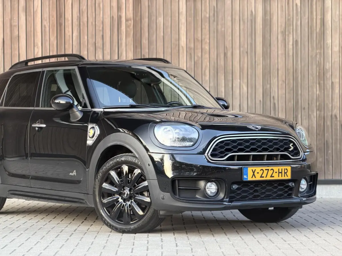 1.5 Cooper 225 pk ALL4 Chili | LEDER | BLACK