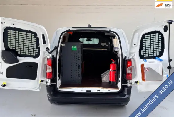 Servicewagen automaat 1.5 BlueHDI 130pk L1H1 BOTT inrichting, Victron omvormer v230, Standkachel, RIJKLAARPRIJS!