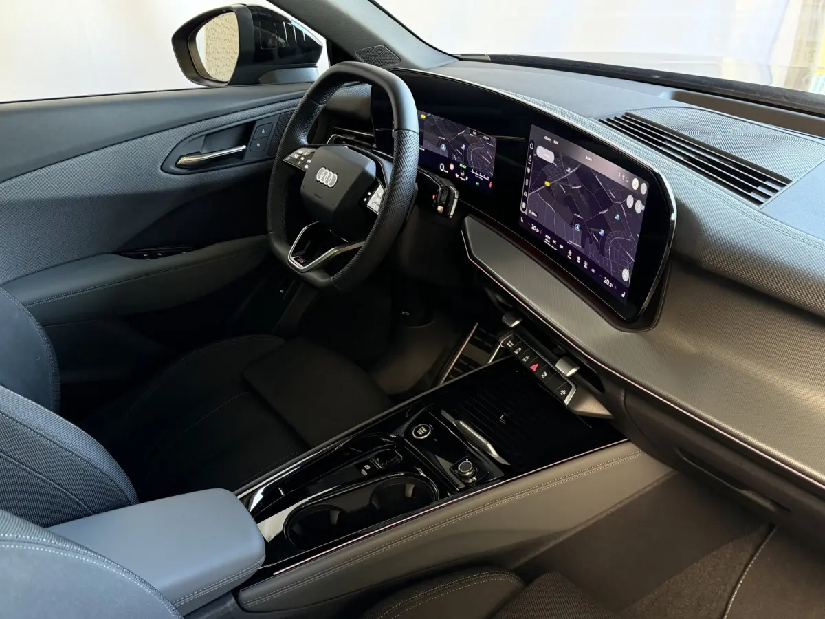 35 TFSI S-EDITION MILD HYBRID ZONDER STEKKER AUDI.TREKHAAK LEER PANO SCHUIFDAK ELEK.KLEP