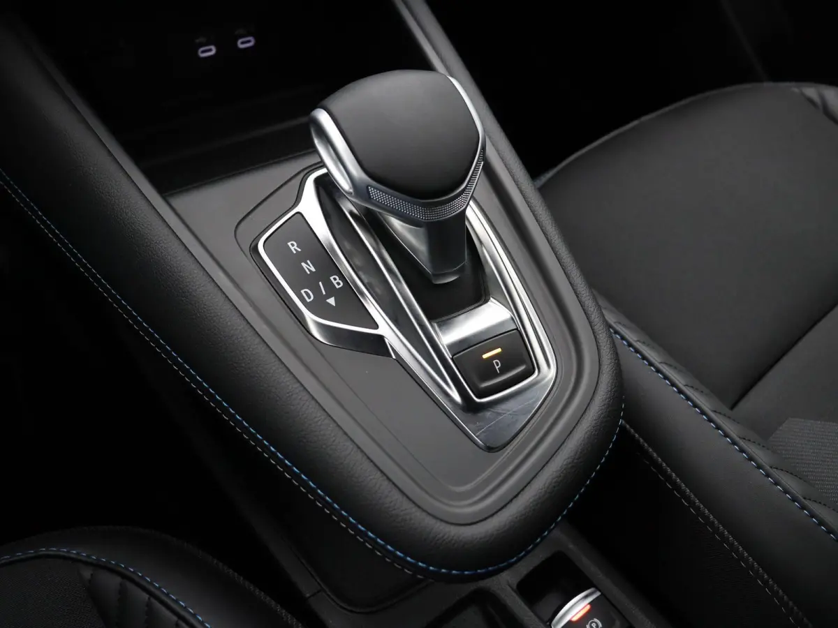 1.6 E-Tech full hybrid 145 esprit Alpine | Stuurverwarming | Adaptieve cruise control | Achteruitrijcamera | Climate control |