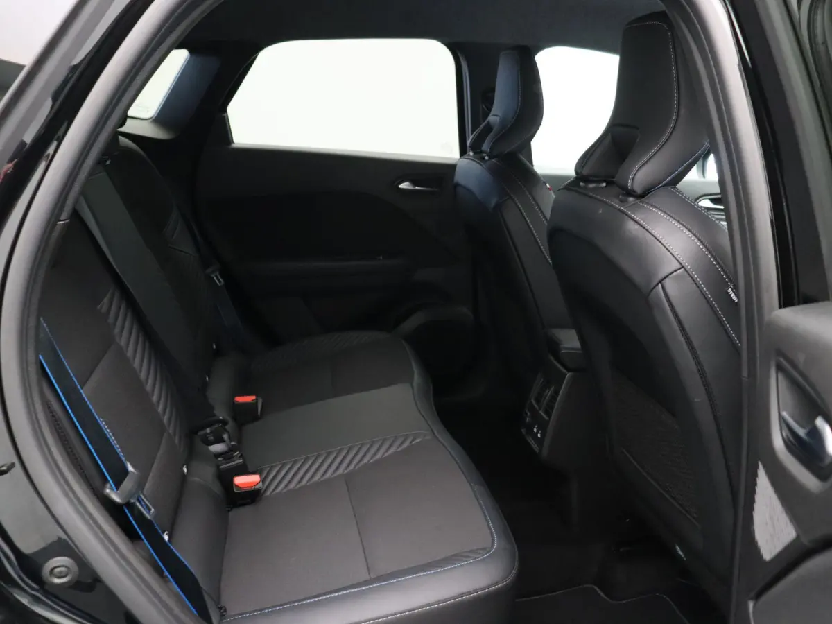1.6 E-Tech full hybrid 145 esprit Alpine | Stuurverwarming | Adaptieve cruise control | Achteruitrijcamera | Climate control |