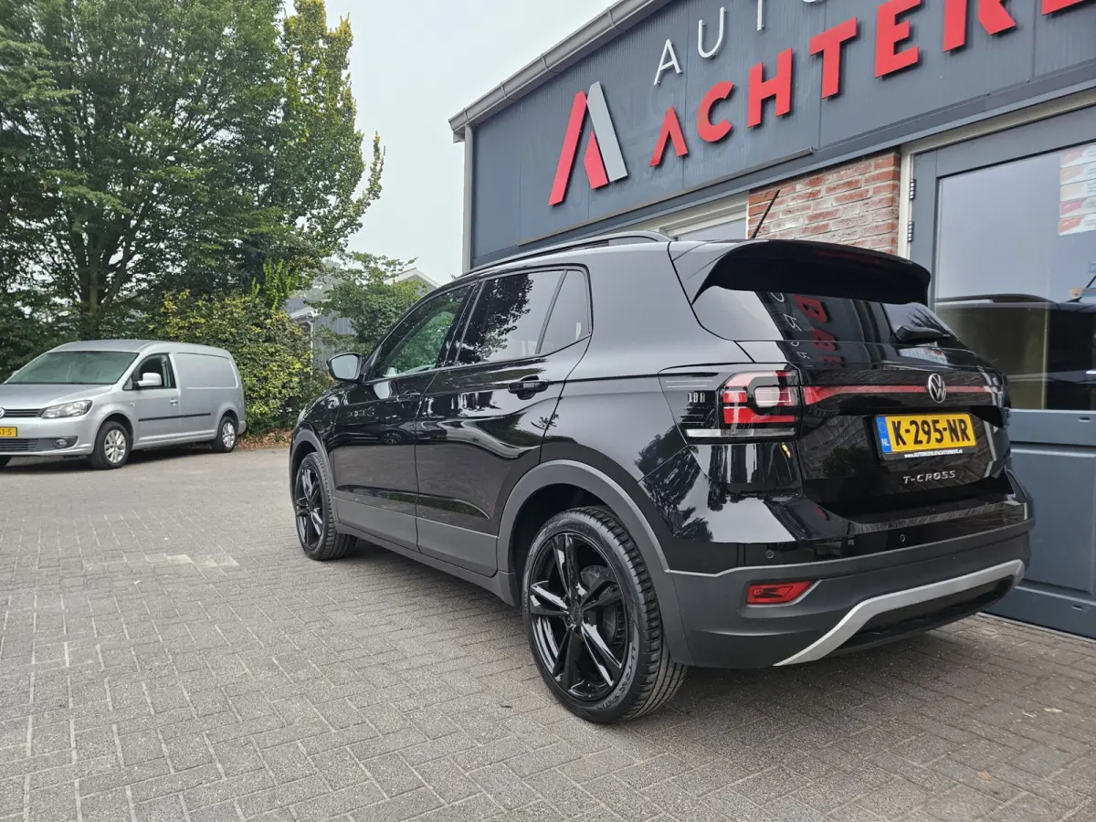 1.0 TSI Life Business Carplay! NAP! LED! Mooie/Nette Auto! Navigatie! Airco/Clima! Cruise Control!