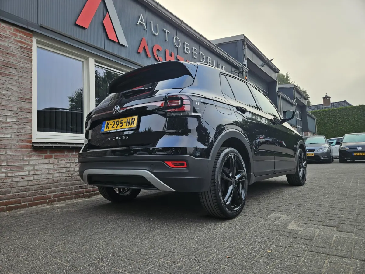 1.0 TSI Life Business Carplay! NAP! LED! Mooie/Nette Auto! Navigatie! Airco/Clima! Cruise Control!