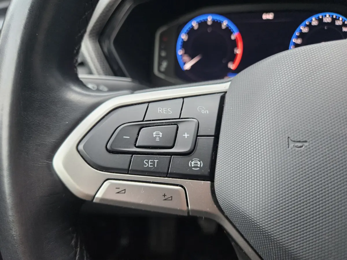 1.0 TSI Life Business Carplay! NAP! LED! Mooie/Nette Auto! Navigatie! Airco/Clima! Cruise Control!