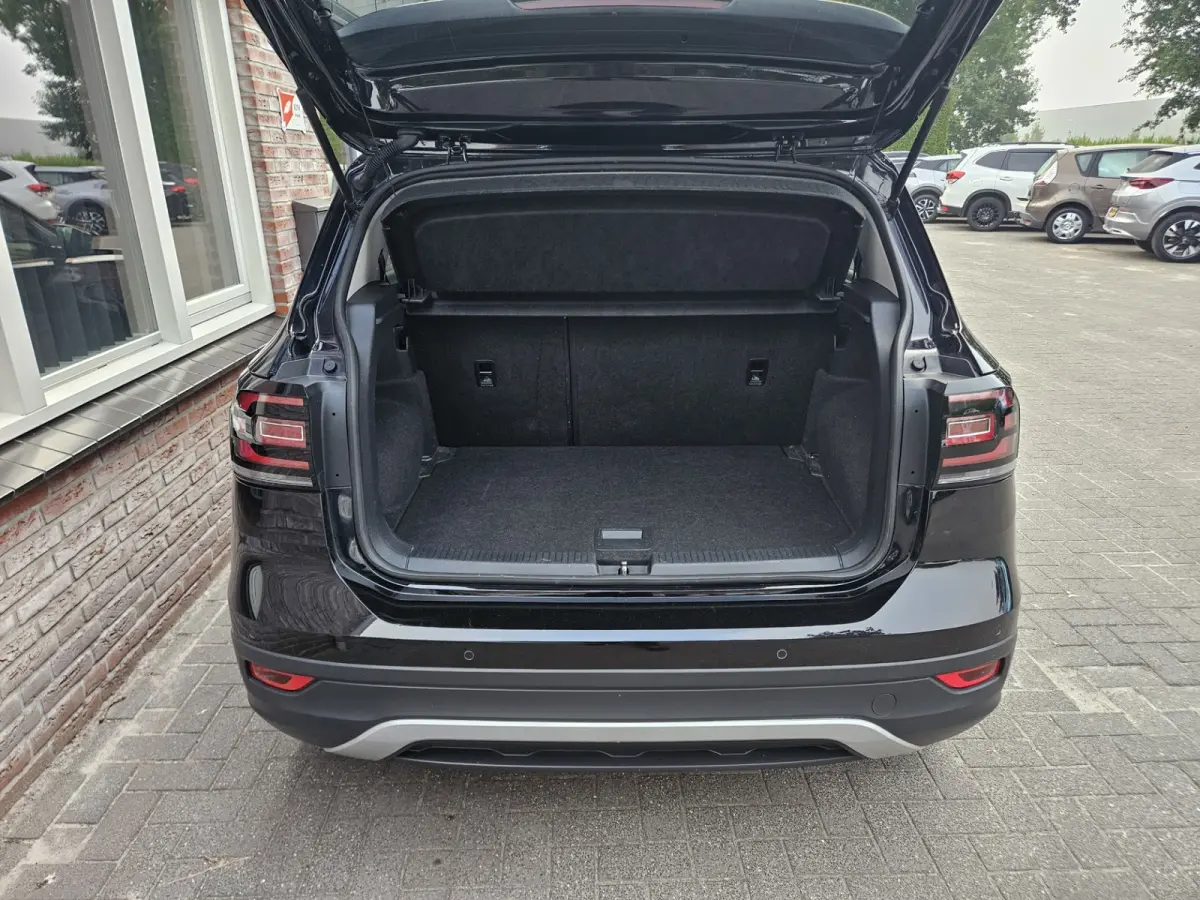 1.0 TSI Life Business Carplay! NAP! LED! Mooie/Nette Auto! Navigatie! Airco/Clima! Cruise Control!