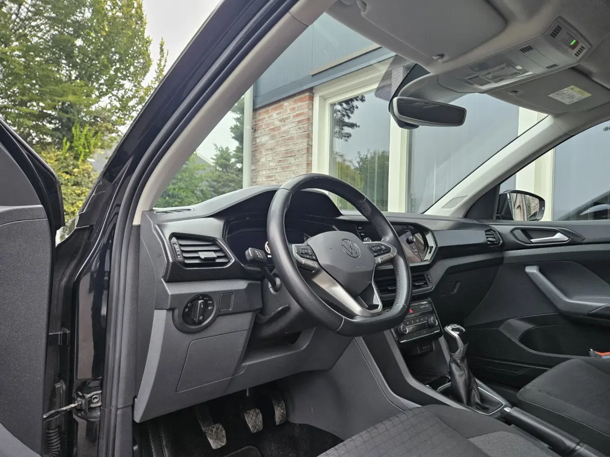 1.0 TSI Life Business Carplay! NAP! LED! Mooie/Nette Auto! Navigatie! Airco/Clima! Cruise Control!