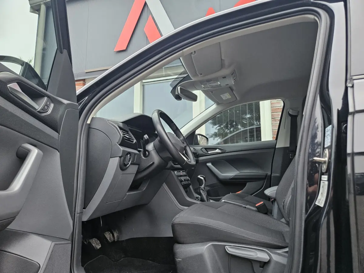 1.0 TSI Life Business Carplay! NAP! LED! Mooie/Nette Auto! Navigatie! Airco/Clima! Cruise Control!