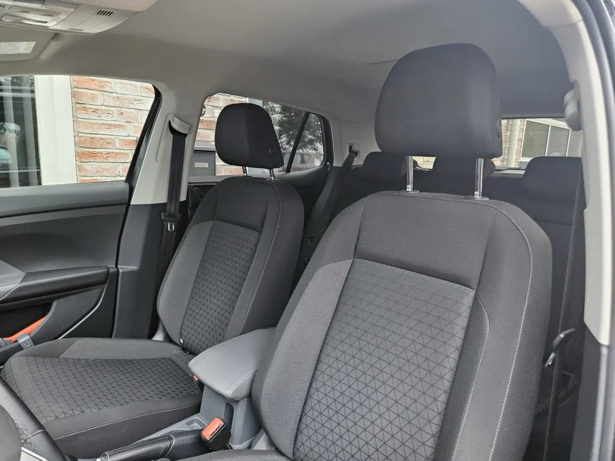 1.0 TSI Life Business Carplay! NAP! LED! Mooie/Nette Auto! Navigatie! Airco/Clima! Cruise Control!