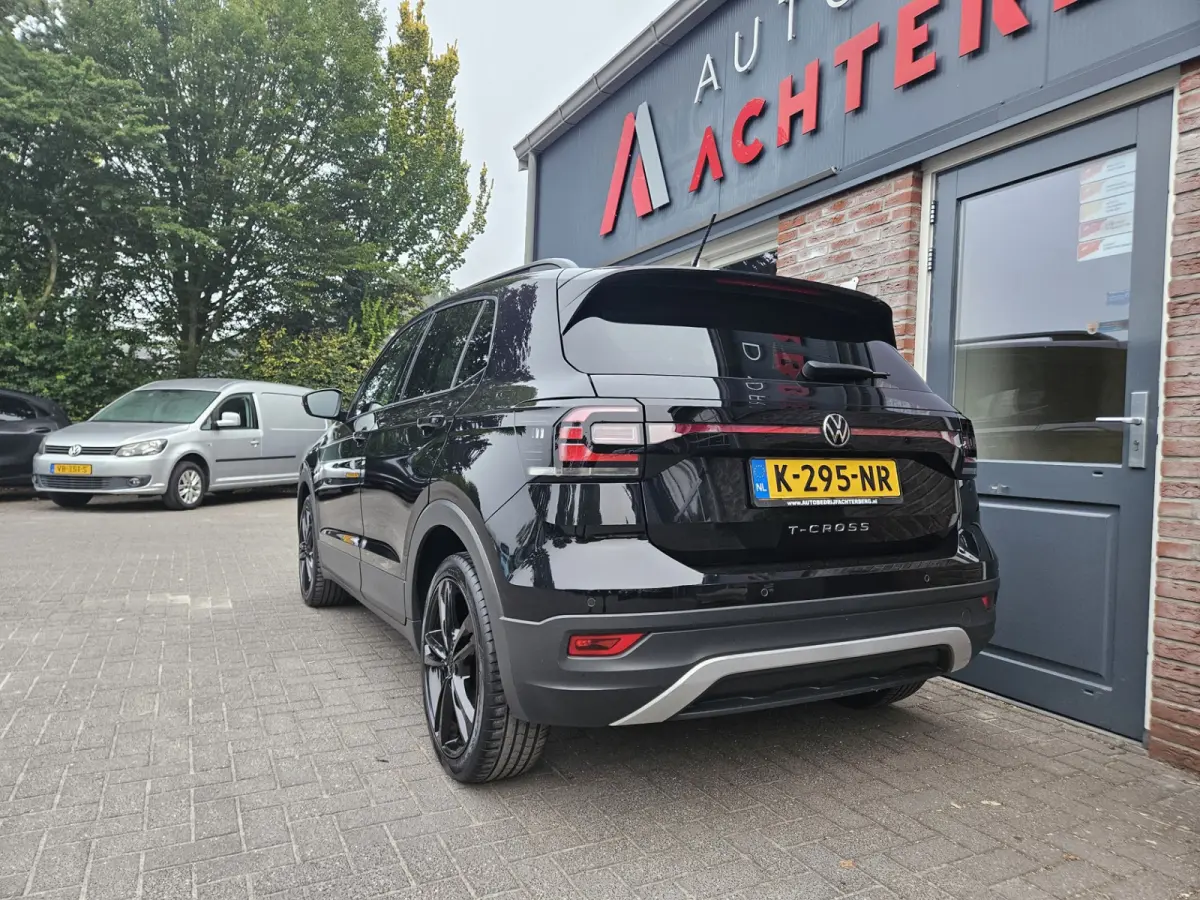 1.0 TSI Life Business Carplay! NAP! LED! Mooie/Nette Auto! Navigatie! Airco/Clima! Cruise Control!