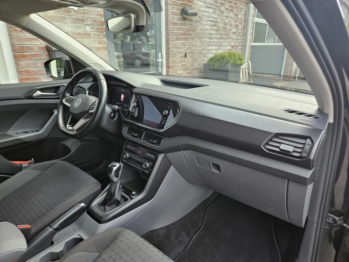 1.0 TSI Life Business Carplay! NAP! LED! Mooie/Nette Auto! Navigatie! Airco/Clima! Cruise Control!