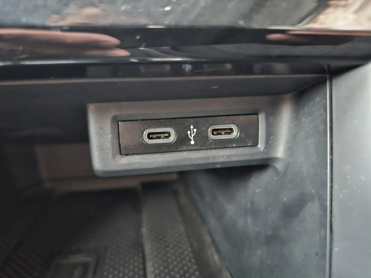 1.0 TSI Life Business Carplay! NAP! LED! Mooie/Nette Auto! Navigatie! Airco/Clima! Cruise Control!