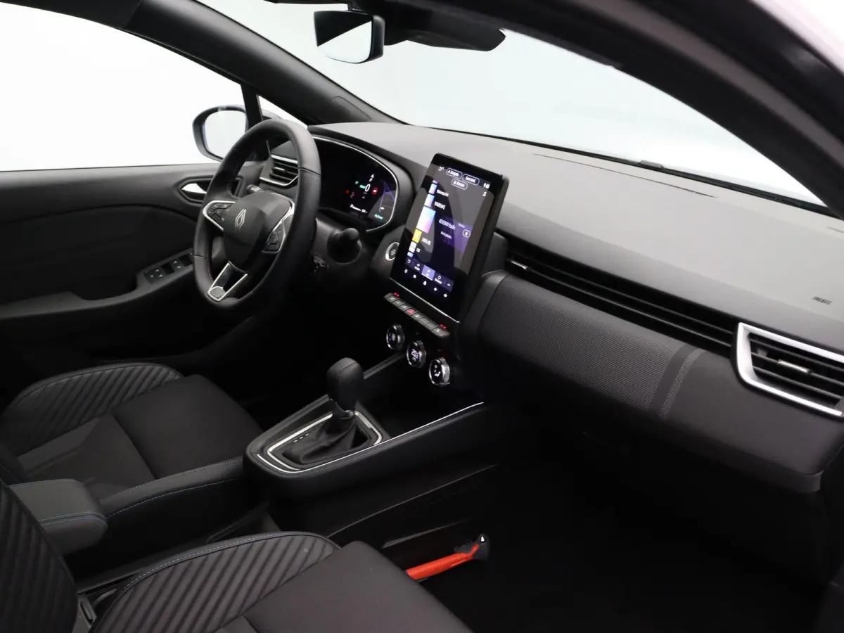 1.6 E-Tech Full Hybrid 145 esprit Alpine Stoelverwarming | Sportstoelen | Climate control | Dode hoek detectie | Parkeersensoren voor en achter |